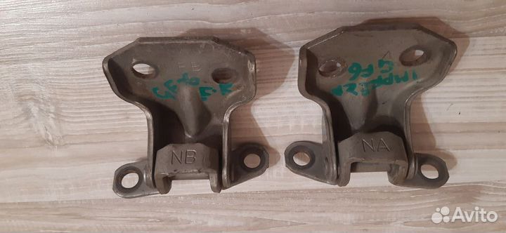 Петля двери subaru impreza