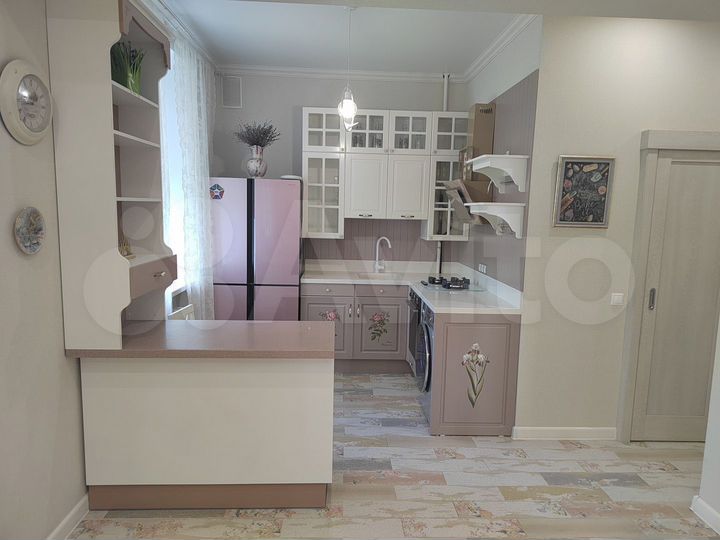 2-к. квартира, 42 м², 2/4 эт.