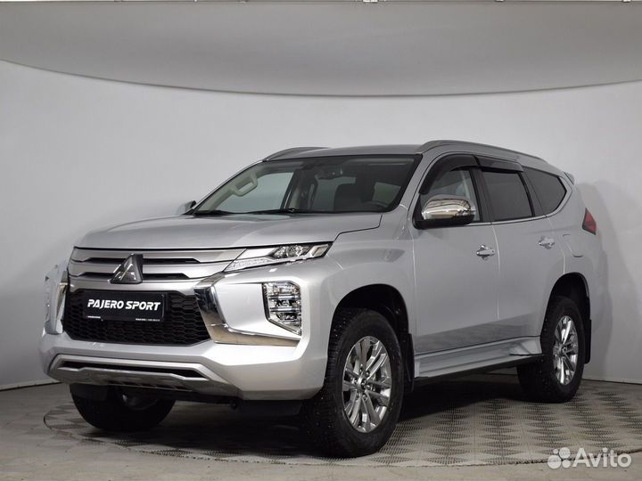 Mitsubishi Pajero Sport 3.0 AT, 2022