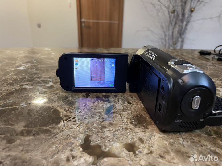 Видеокамера Sony HDR-CX580E