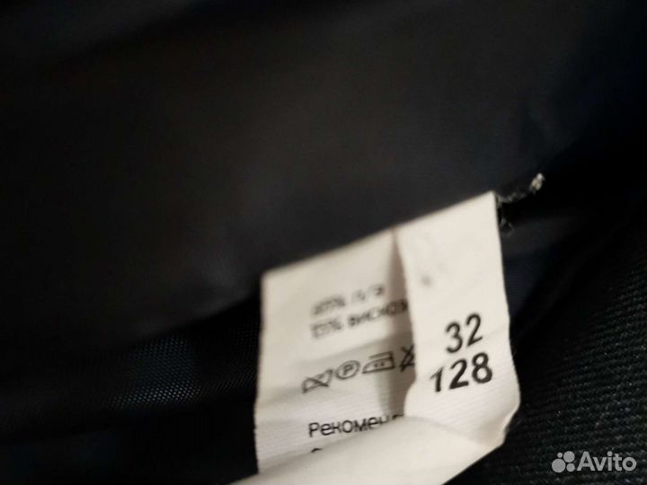 Школьный костюм серый 128р