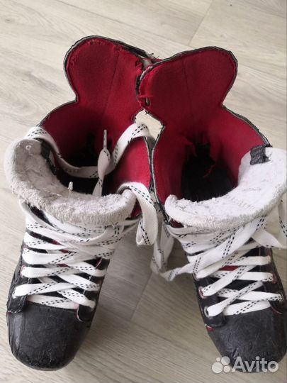 Хоккейные коньки bauer