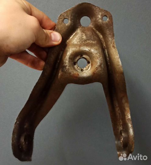 Рычаги верхние передние на москвич 402/407