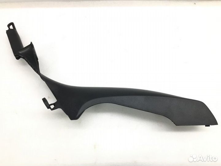 Обшивка стойки задняя правая Skoda Octavia A7 1.6