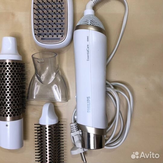 Фен-щетка для волос Philips Essential Care HP8663