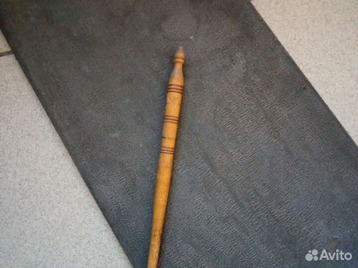 Старинная деревянная прялка с веретеном до 1890 г