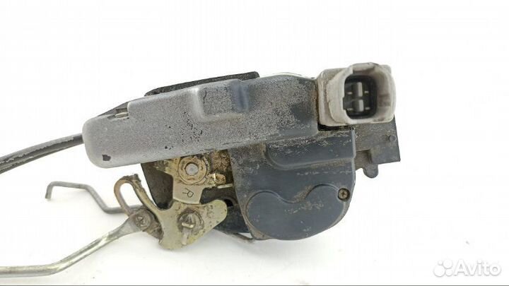 Замок двери передний правый Lexus Gs300 JZS147