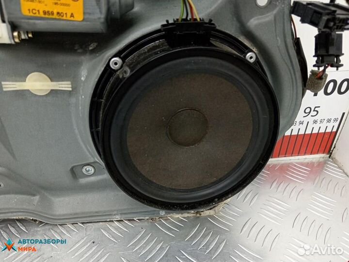 Стеклоподъемник передний левый Volkswagen Golf 4