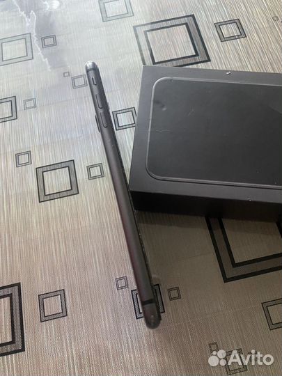 iPhone 8 Plus, 64 ГБ