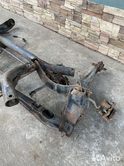 Подрамник задний в сборе Mitsubishi Lancer 10