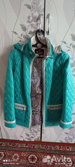 Продам пальто из кожзама, и куртку осеннюю