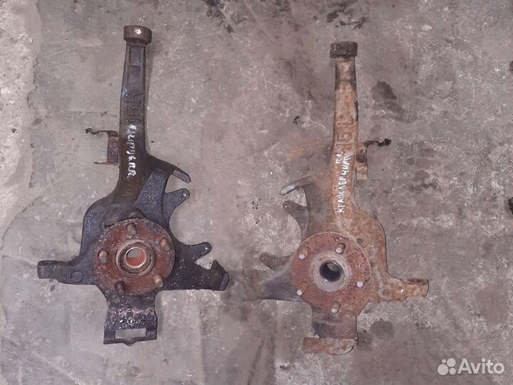 Поворотный кулак chrysler cirrus