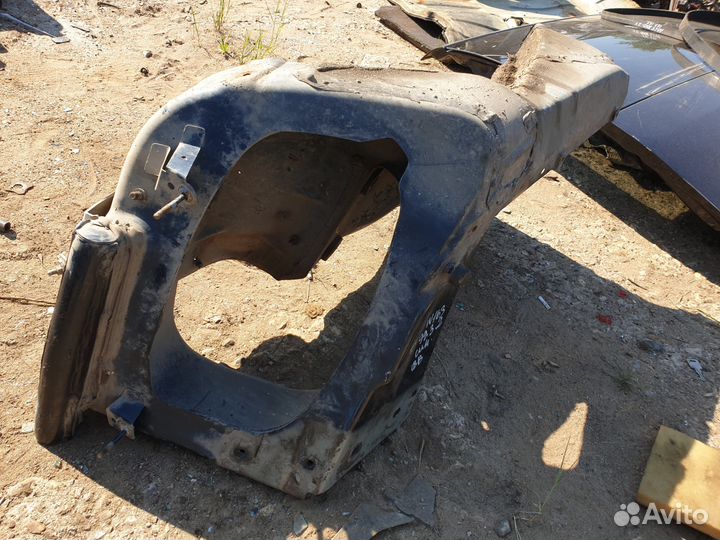 Лонжерон передний правый очко фары m ml w163 163 м