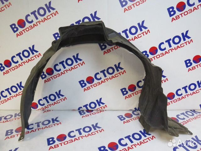 Подкрылок Перед Лево toyota nadia SXN10H, ACN10H