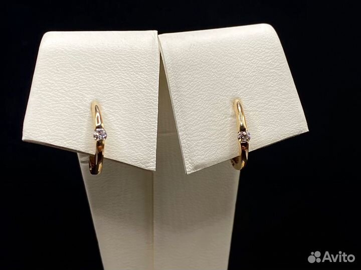 Золотые серьги с бриллиантами
