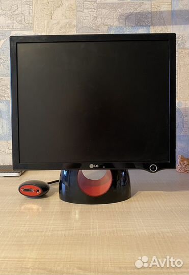 Монитор LG с подсветкой