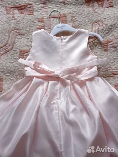 Нарядное платье