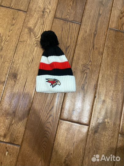 Шапка хокейного клуба авангард