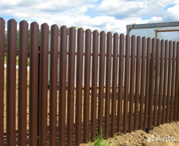 Штакетник металлический, в наличии и под заказ