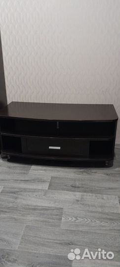 Тумба под телевизор