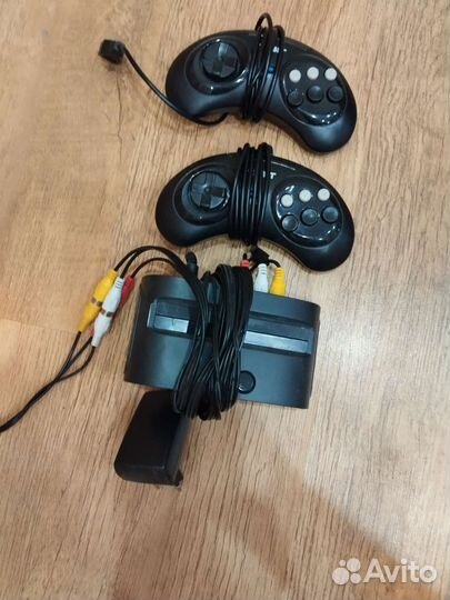 Приставка Sega с играми