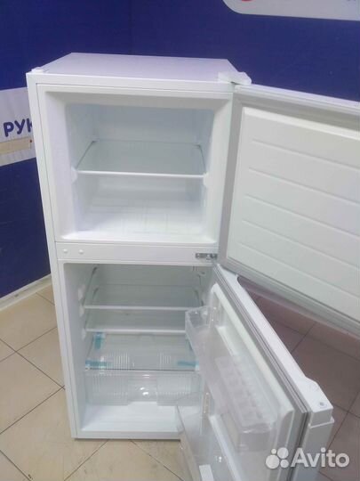 Холодильник HI в отличном состоянии