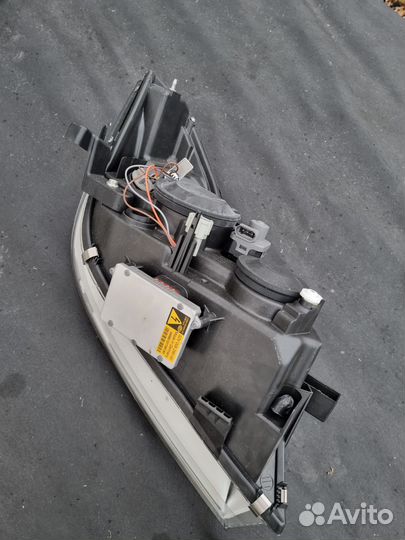 Фара передняя Nissan p12