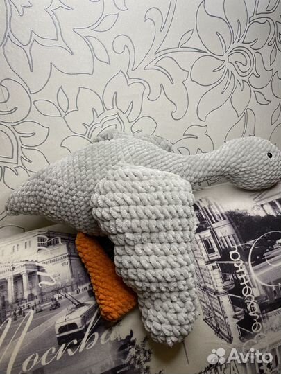 Плюшевый гусь