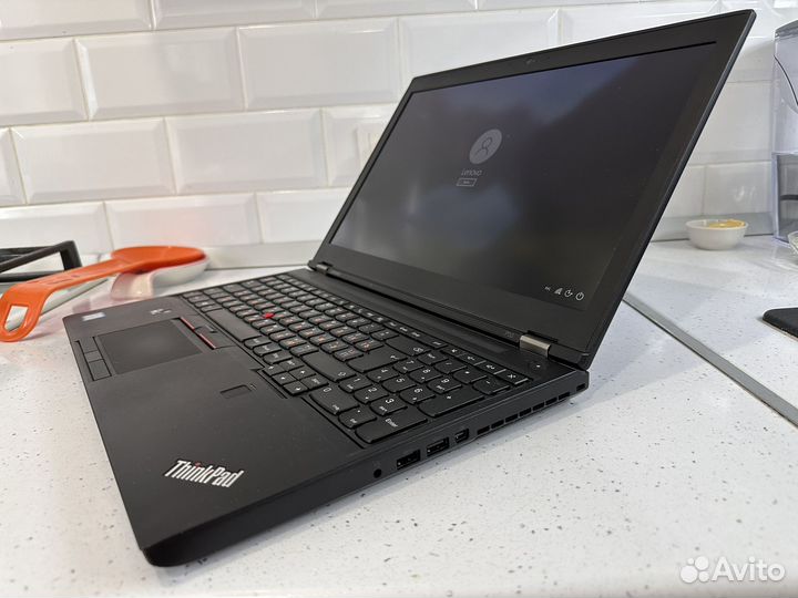 Рендер монстр Lenovo p50 i7/16/nvme/m2000 Quadro