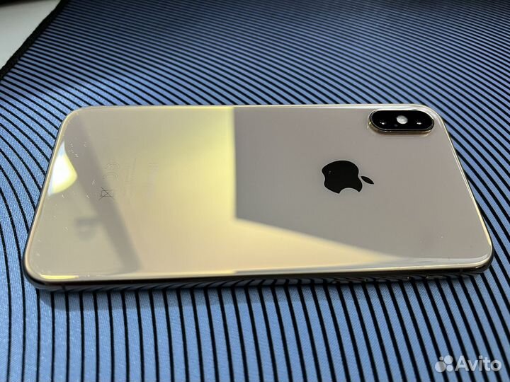 iPhone Xs, 256 ГБ