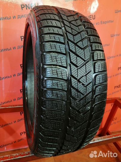 Pirelli Winter Sottozero 3 235/45 R19