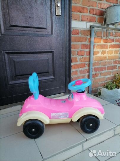 Машинка-каталка