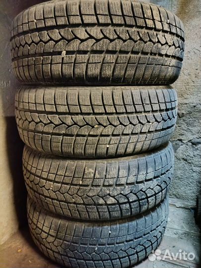 Tigar Winter 1 215/55 R16