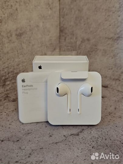 Наушники Apple EarPods 3.5 мм