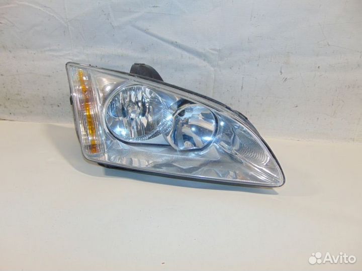 Фара правая для Ford Focus II 2005-2008
