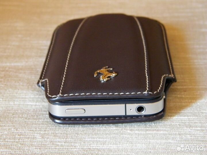 Чехол Ferrari Apple iPhone 4/4S cg mobile оригинал