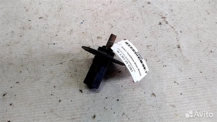 Упор под педаль газа volkswagen Passat B3