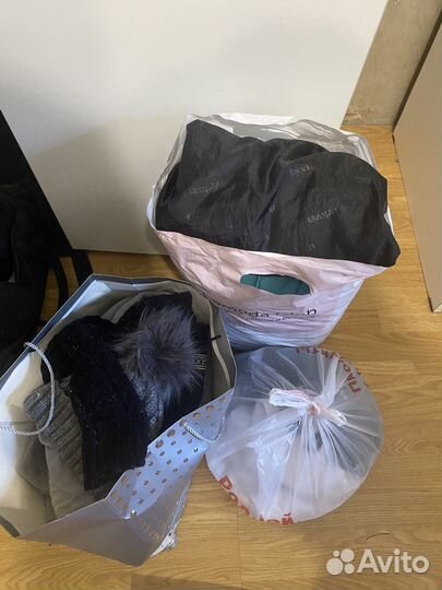 Женская одежда и обувь