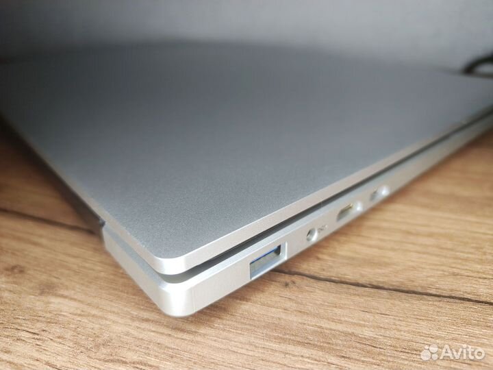 Новый ноутбук 2К 16GB+SSD M2