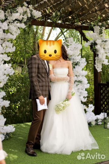 Свадебное платье