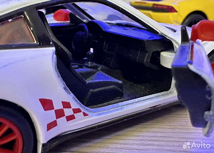 Машинки игрушечные коллекционные