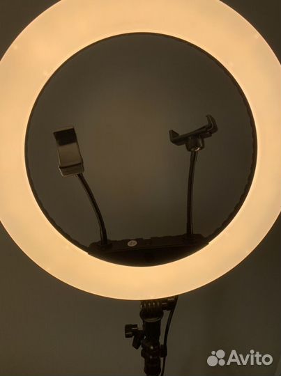 Кольцевая лампа со штативом