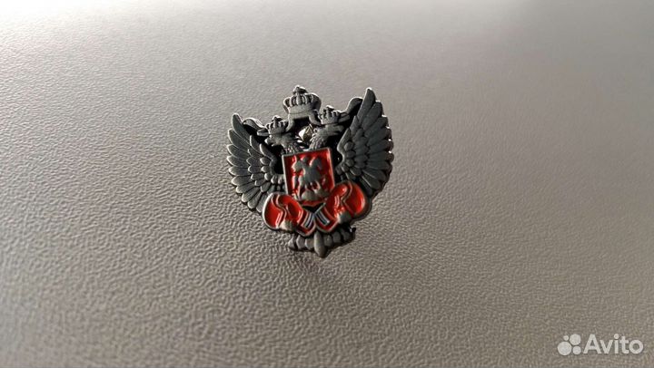 Значок - фрачник с эмблемой федерации бокса