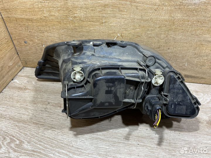 Фара передняя правая Seat Ibiza 3 142511