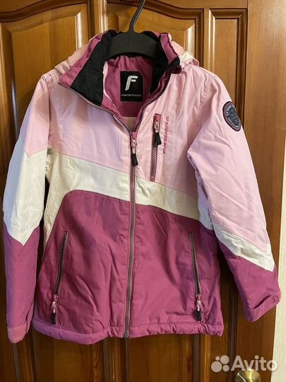 Горнолыжная куртка для девочки