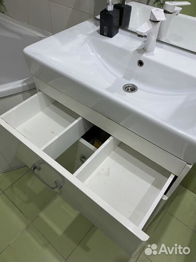 Тумба с раковиной для ванной