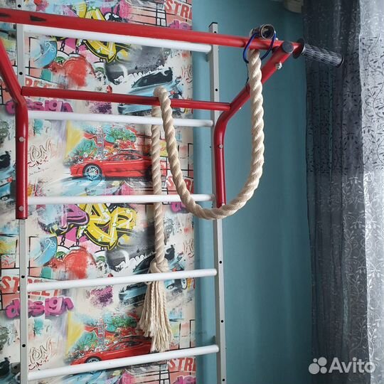 Шведская стенка с турником бу