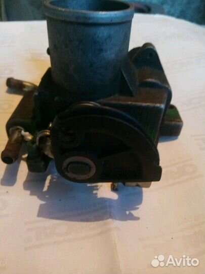 Дроссельная заслонка