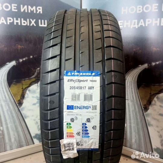 Triangle EffeXSport TH202 205/45 R17 88