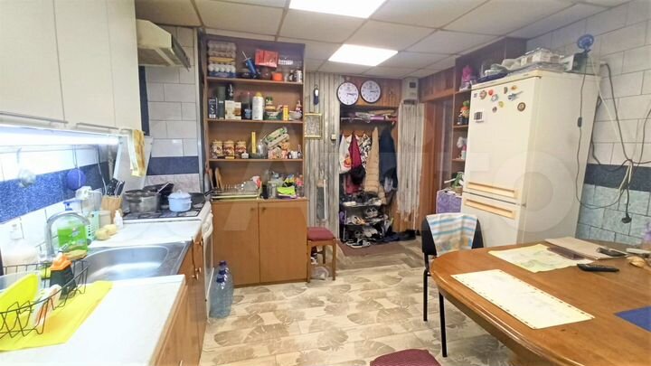 Дом 195 м² на участке 3,8 сот.